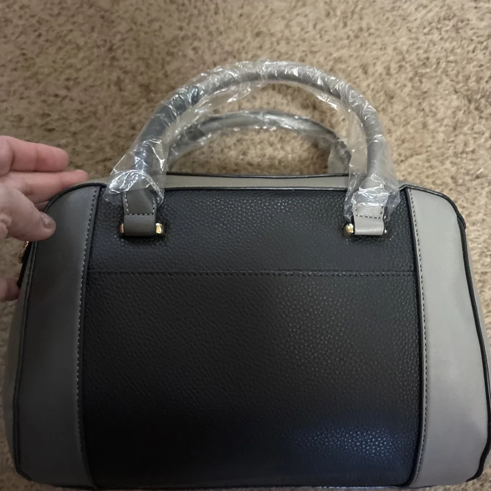 Adrienne Vittadini Regency Collection Pebbled Color Block Barrel Bag Purse Gray